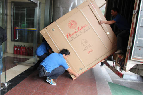 六盘水钢琴贵重工艺品无忧运